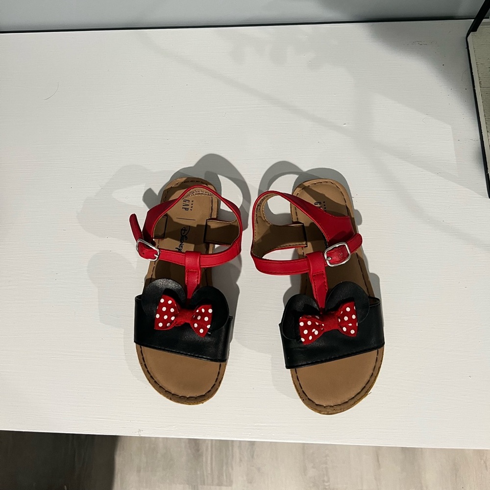 Girls Gap sandals